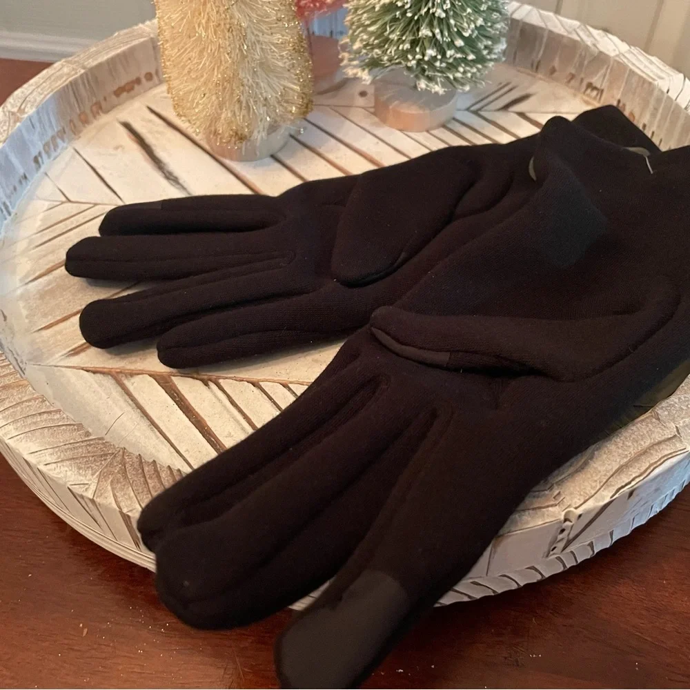 New! Classy tech gloves